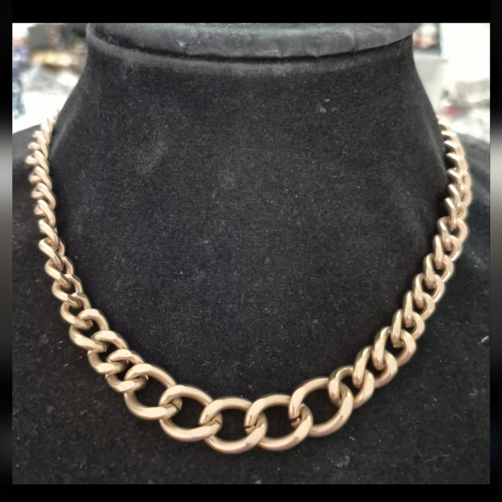 LUCKY BRAND marked Designer Elegant Gold Chain Necklace